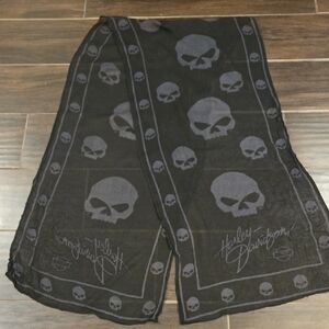 Harley-Davidson Gray Skull Pattern Scarf